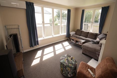 Photo of property in 57a Crewe Crescent, Hokowhitu, Palmerston North, 4410