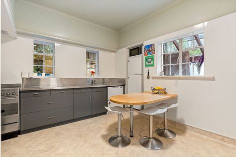 Photo of property in 5 Easdale Street, Kelburn, Wellington, 6012