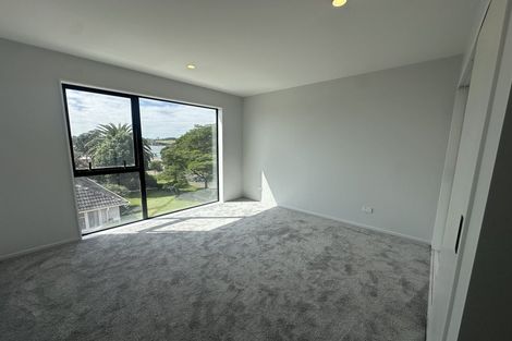 Photo of property in 90 Kings Road, Panmure, Auckland, 1072