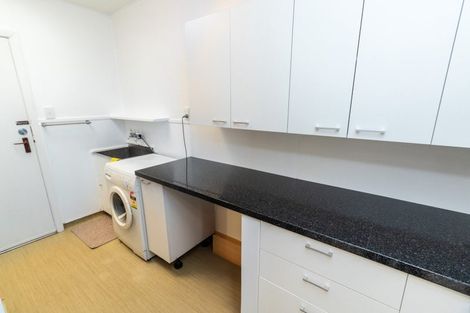 Photo of property in 124 Naenae Road, Naenae, Lower Hutt, 5011