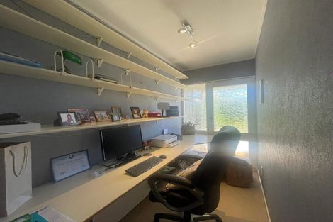 Photo of property in 7 Sanctuary Point, Sunnyhills, Auckland, 2010