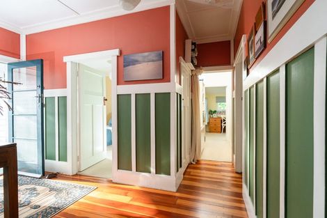 Photo of property in 72 Wellington Road, Paekakariki, 5034