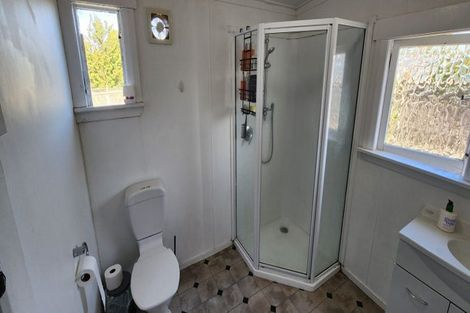 Photo of property in 134 Seaview Road, Westown, New Plymouth, 4310