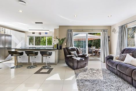 Photo of property in 20 Kunzea Place, Greenhithe, Auckland, 0632
