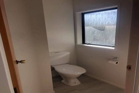 Photo of property in 1/989 Beach Road, Torbay, Auckland, 0630