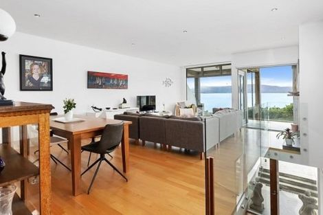 Photo of property in 117 Marine Parade, Seatoun, Wellington, 6022