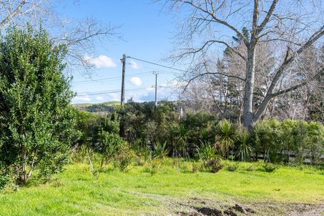 Photo of property in 3241 Paparoa-oakleigh Road, Paparoa, 0571