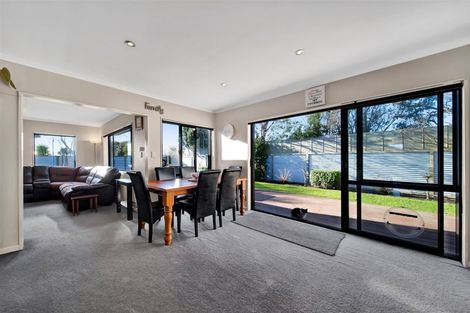 Photo of property in 30c Egmont Street, Hawera, 4610