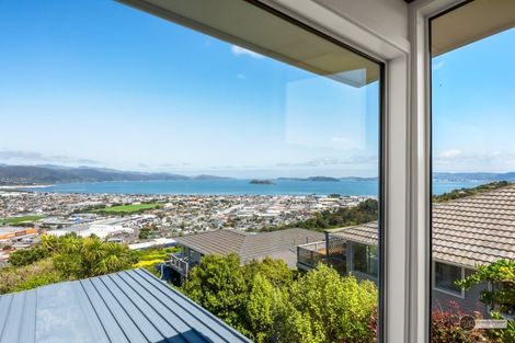 Photo of property in 92b Dowse Drive, Maungaraki, Lower Hutt, 5010