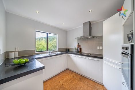 Photo of property in 80 Hazlewood Avenue, Karori, Wellington, 6012