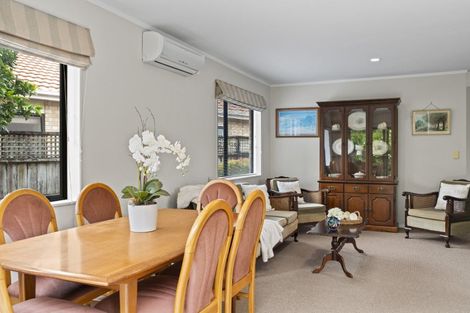 Photo of property in 11a Ross Crescent, Orewa, 0931