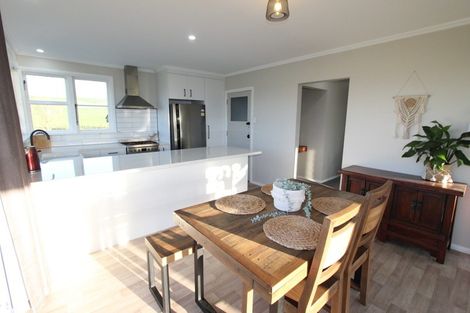 Photo of property in 32 Mccardle Road, Pahiatua, 4984