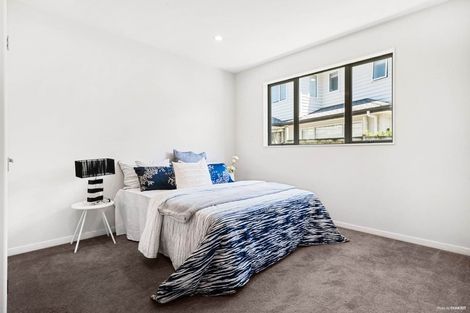 Photo of property in 29 Corricvale Way, Northcross, Auckland, 0630