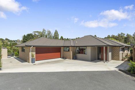 Photo of property in 141 Oteki Park Drive, Welcome Bay, Tauranga, 3112