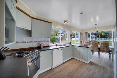 Photo of property in 6 Snowden Place, Opaheke, Papakura, 2113