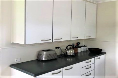 Photo of property in 4 Gemini Place, Beach Haven, Auckland, 0626