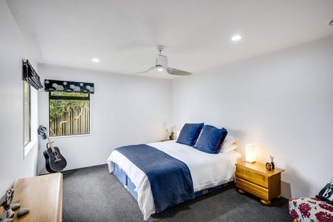 Photo of property in 37 Pukekura Place, Taradale, Napier, 4112