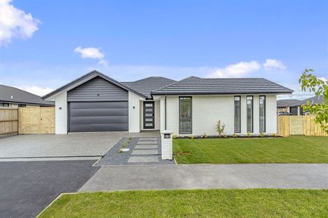 Photo of property in 24 Rannoch Drive, Yaldhurst, Christchurch, 8042