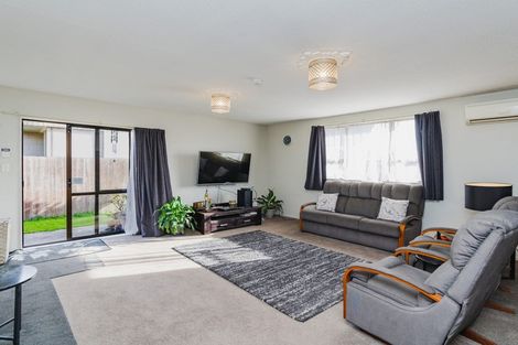 Photo of property in 23d Saunders Place, Redwood, Christchurch, 8051