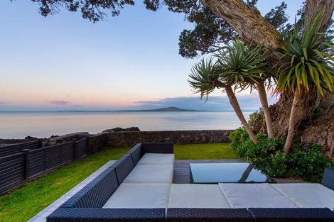 Photo of property in 2/259 Hurstmere Road, Takapuna, Auckland, 0622