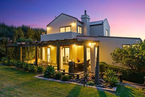 Photo of property in 69 Matatua Road, Raumati Beach, Paraparaumu, 5032