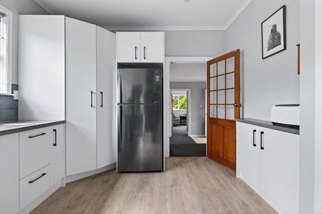 Photo of property in 44 Chelwood Street, Takaro, Palmerston North, 4412