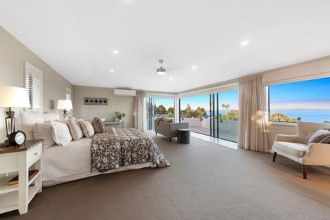 Photo of property in 201 Bleakhouse Road, Mellons Bay, Auckland, 2014