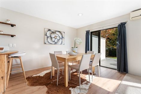 Photo of property in 2/3 Domain Road, Glenfield, Auckland, 0629