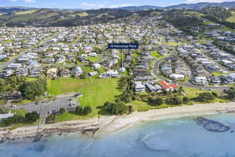 Photo of property in 18 Kahurangi Place, Snells Beach, 0920