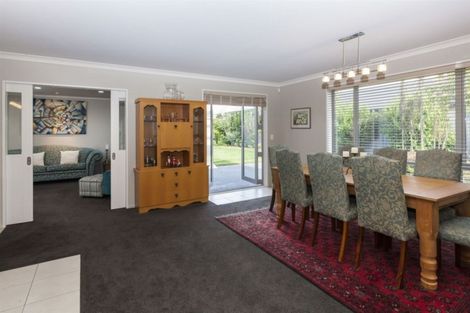 Photo of property in 32 Mokihi Gardens, Hillmorton, Christchurch, 8024