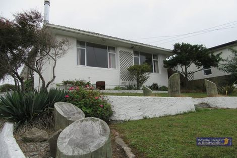 Photo of property in 28 Effingham Street, North New Brighton, Christchurch, 8083