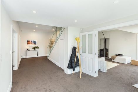 Photo of property in 3 Strowan Road, Strowan, Christchurch, 8052