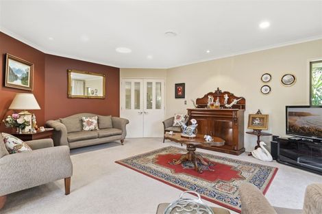 Photo of property in 15 Saint Heliers Place, Papamoa Beach, Papamoa, 3118