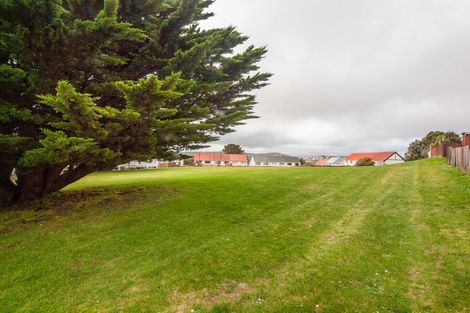 Photo of property in 18 Hollydale Grove, Churton Park, Wellington, 6037