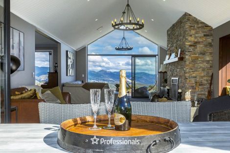 Photo of property in 263 Fairview Drive, Akatarawa, Upper Hutt, 5372