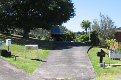 Photo of property in 30 Wernham Place, Northcote, Auckland, 0626