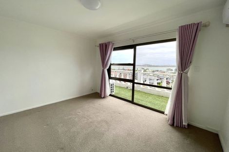 Photo of property in 26 Devon Road, Bucklands Beach, Auckland, 2012