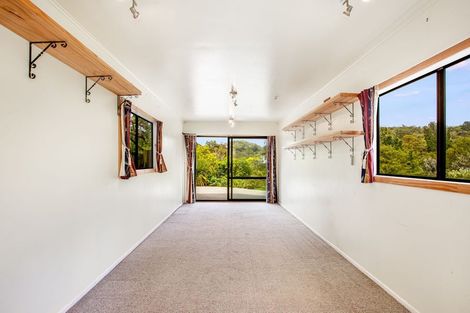 Photo of property in 25 Postgate Drive, Whitby, Porirua, 5024