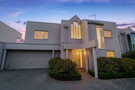 Photo of property in 2/110 Nayland Street, Sumner, Christchurch, 8081