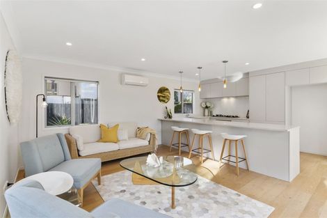 Photo of property in 139b Bucklands Beach Road, Bucklands Beach, Auckland, 2012