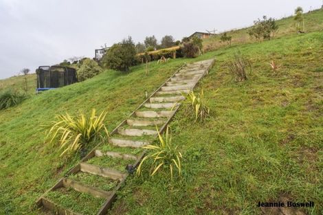 Photo of property in 105 Cashmere Drive, Fitzherbert, Palmerston North, 4410