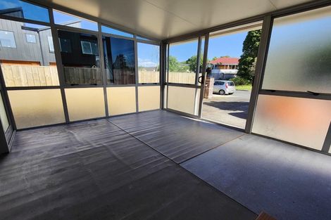 Photo of property in 31 Glennandrew Drive, Half Moon Bay, Auckland, 2012