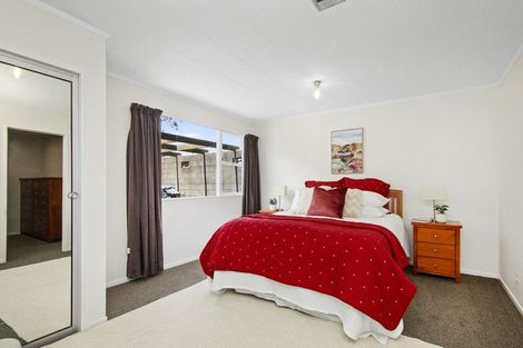 Photo of property in 64 Oriel Avenue, Tawa, Wellington, 5028