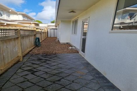 Photo of property in 1/7 Thurston Place, Bucklands Beach, Auckland, 2012