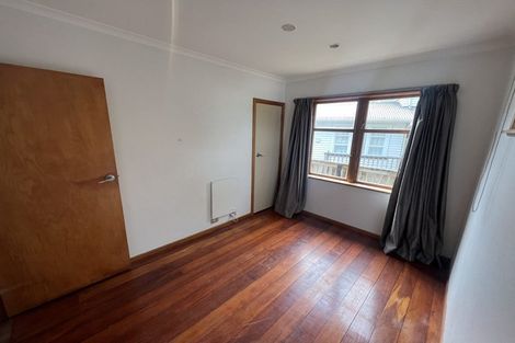 Photo of property in 10 Highfield Place, Levin, 5510