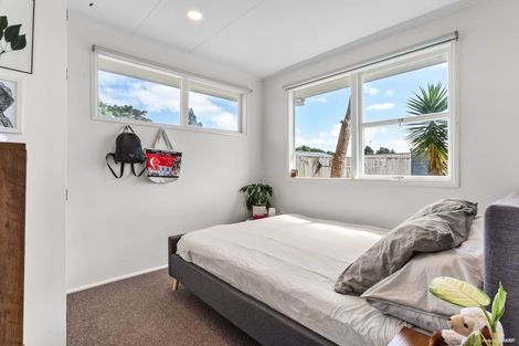 Photo of property in 2/260 Birkdale Road, Birkdale, Auckland, 0626