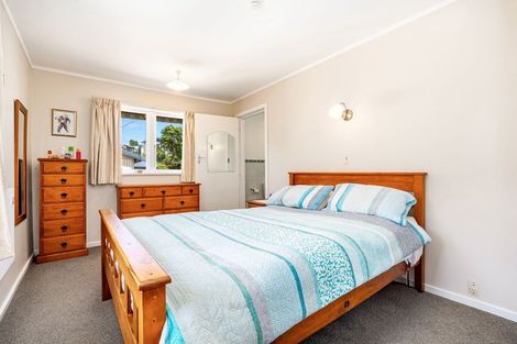Photo of property in 76 Bayview Road, Paremata, Porirua, 5024