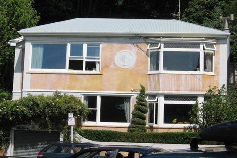 Photo of property in 126 Oriental Parade, Oriental Bay, Wellington, 6011