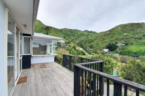 Photo of property in 19 Walkers Road, Lyttelton, 8082