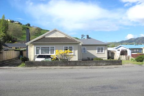 Photo of property in 129 Toi Toi Street, Toi Toi, Nelson, 7010